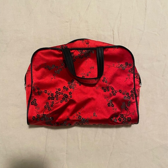 Red Floral Makeup Bag - Picture 2 of 7